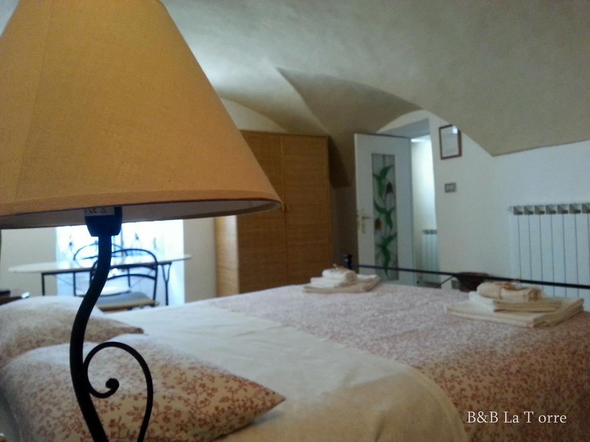 Bed and Breakfast La Torre Dolceacqua Zimmer foto